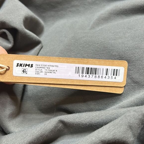 SKIMS Raw Edge intimates Neck Cropped Tee in Gunmetal size 3X NWT! - Picture 6 of 7